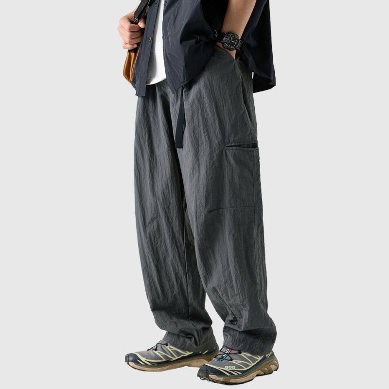 Pantalones Yamamoto con cinturón repelentes al agua