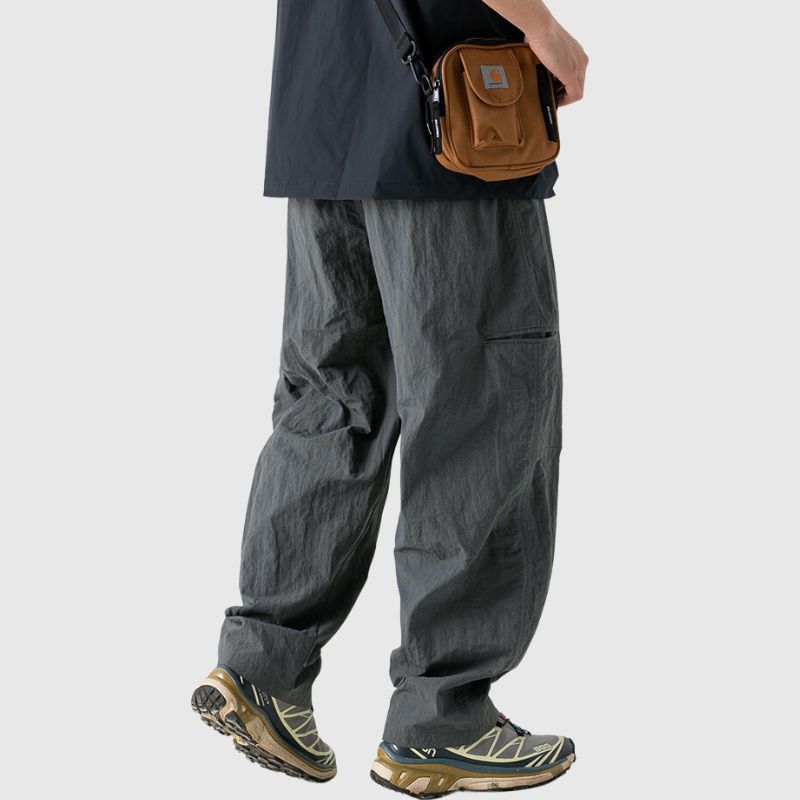 Pantalones Yamamoto con cinturón repelentes al agua