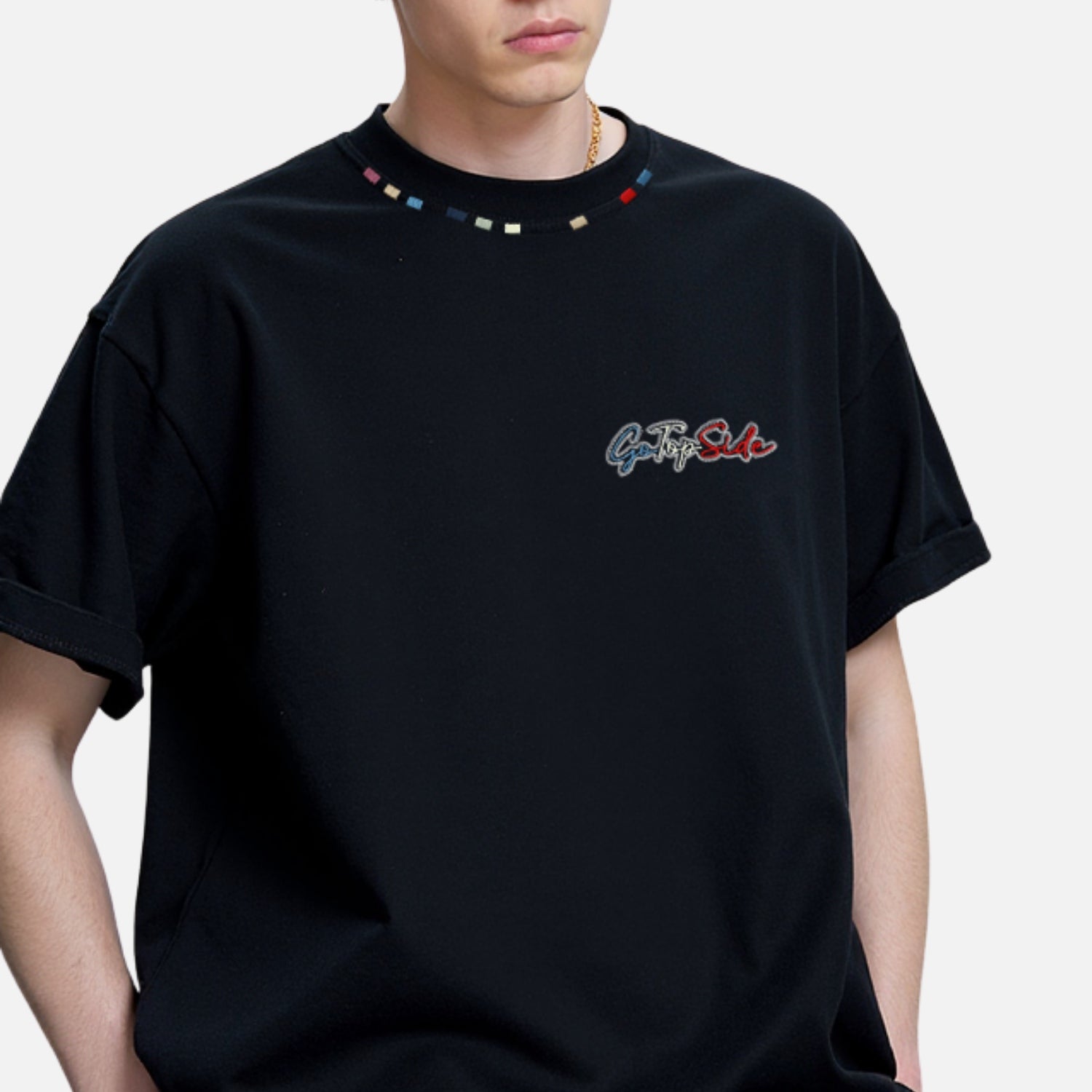 Color-Embroidered Short Sleeve Tee