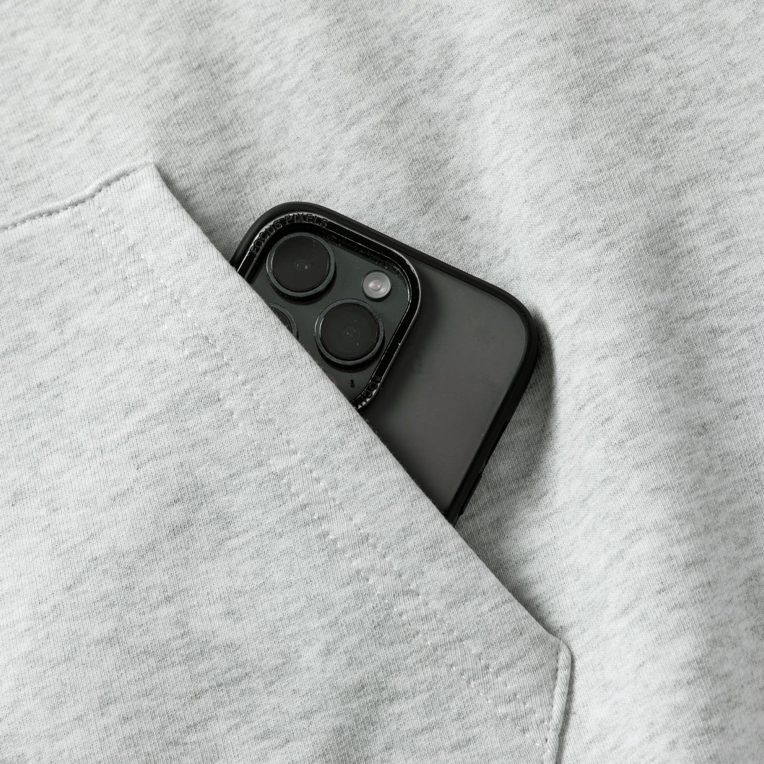 Sudadera con capucha bordada a mano