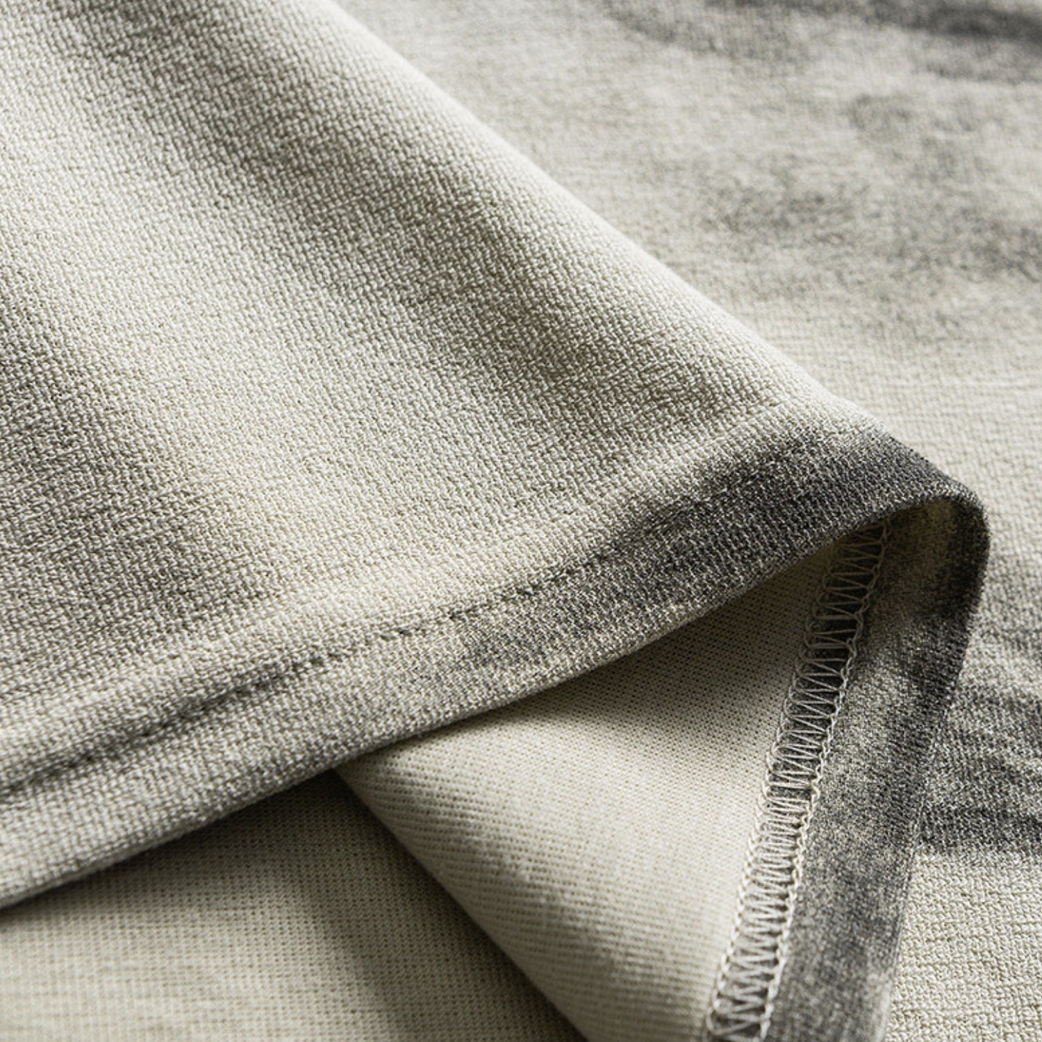 Graphic Colorblock Crewneck Tee