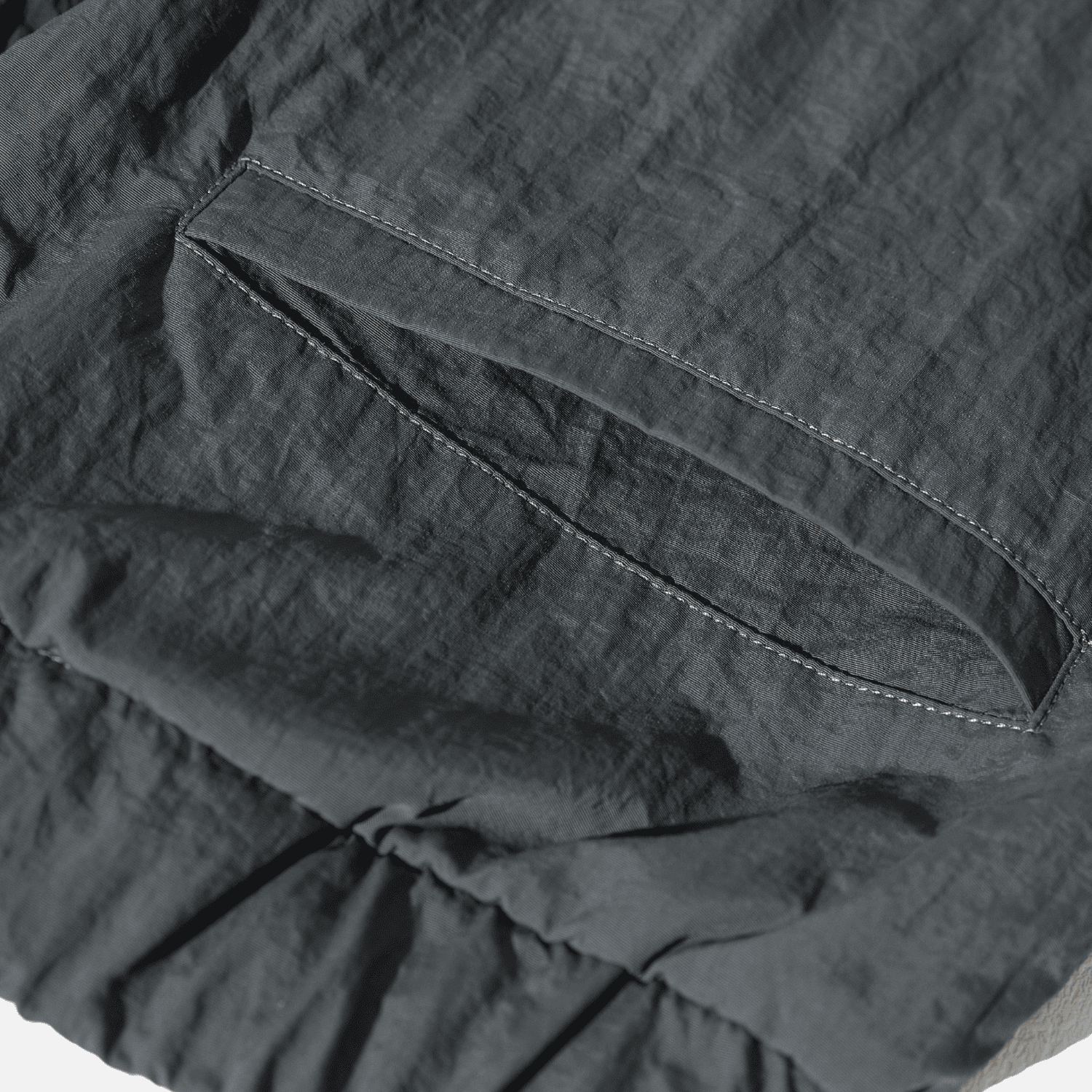 Pantalones Yamamoto con cinturón repelentes al agua