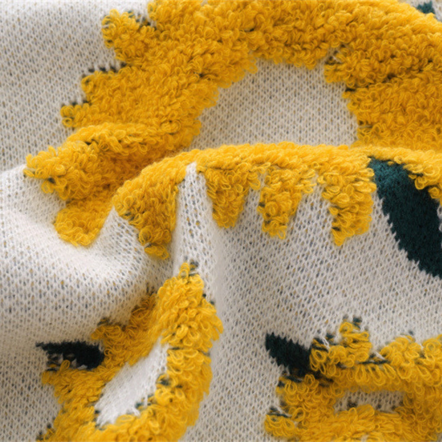 Strickpullover mit Sonnenblumenmuster-Stickerei