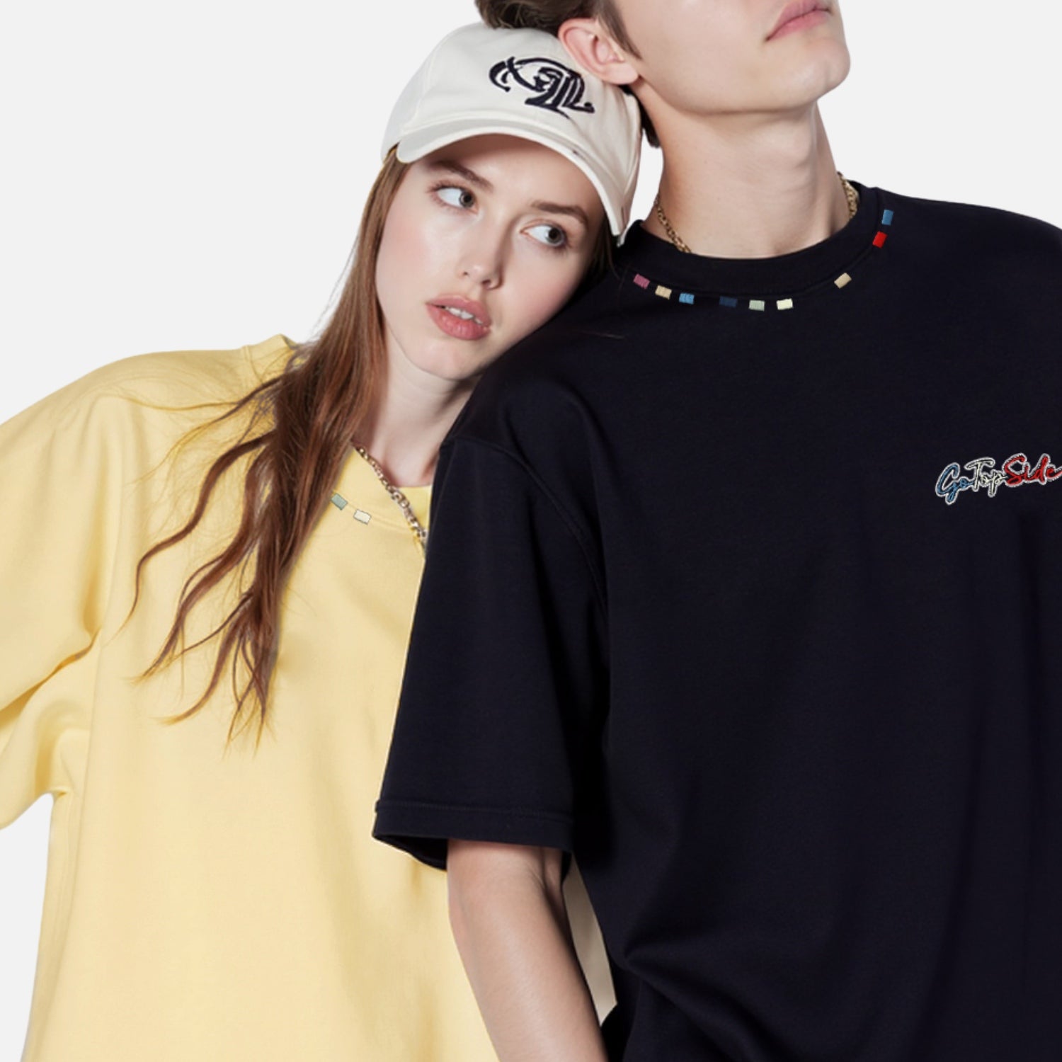 Color-Embroidered Short Sleeve Tee