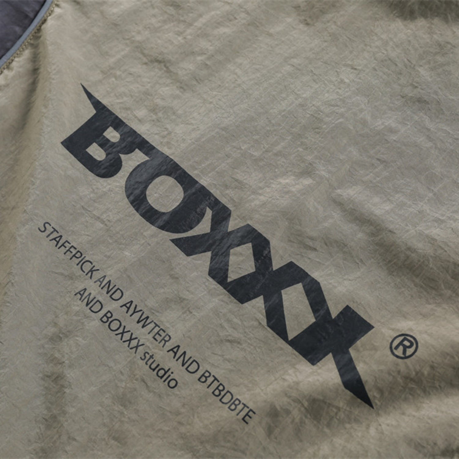 Outdoor Color Contrast Racing Tee