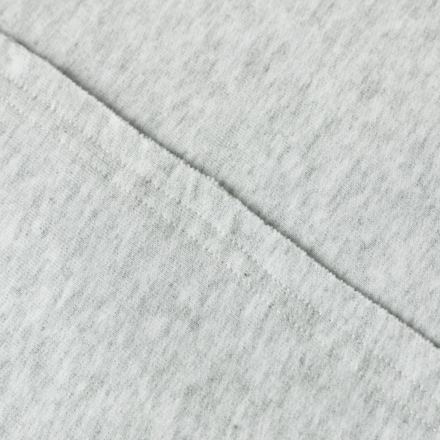 Sudadera con capucha bordada a mano