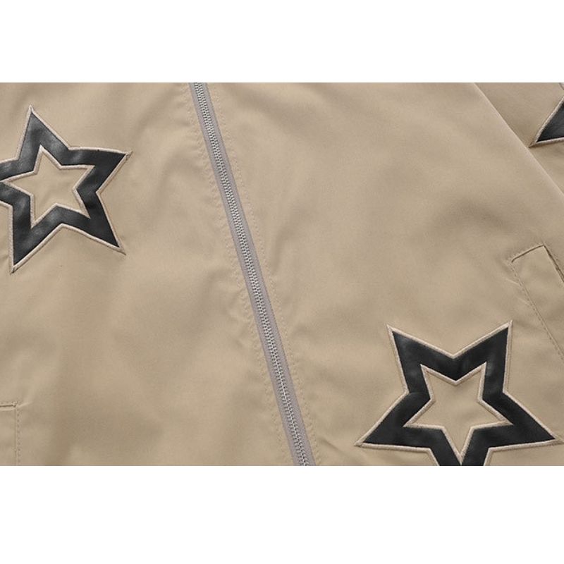 Chaqueta vintage con cuello alto y bordado de estrellas