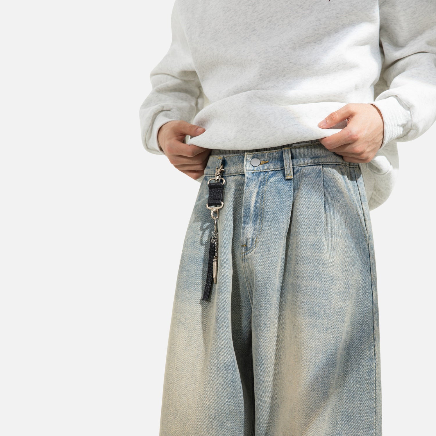 Washed Vintage Pleated Jeans
