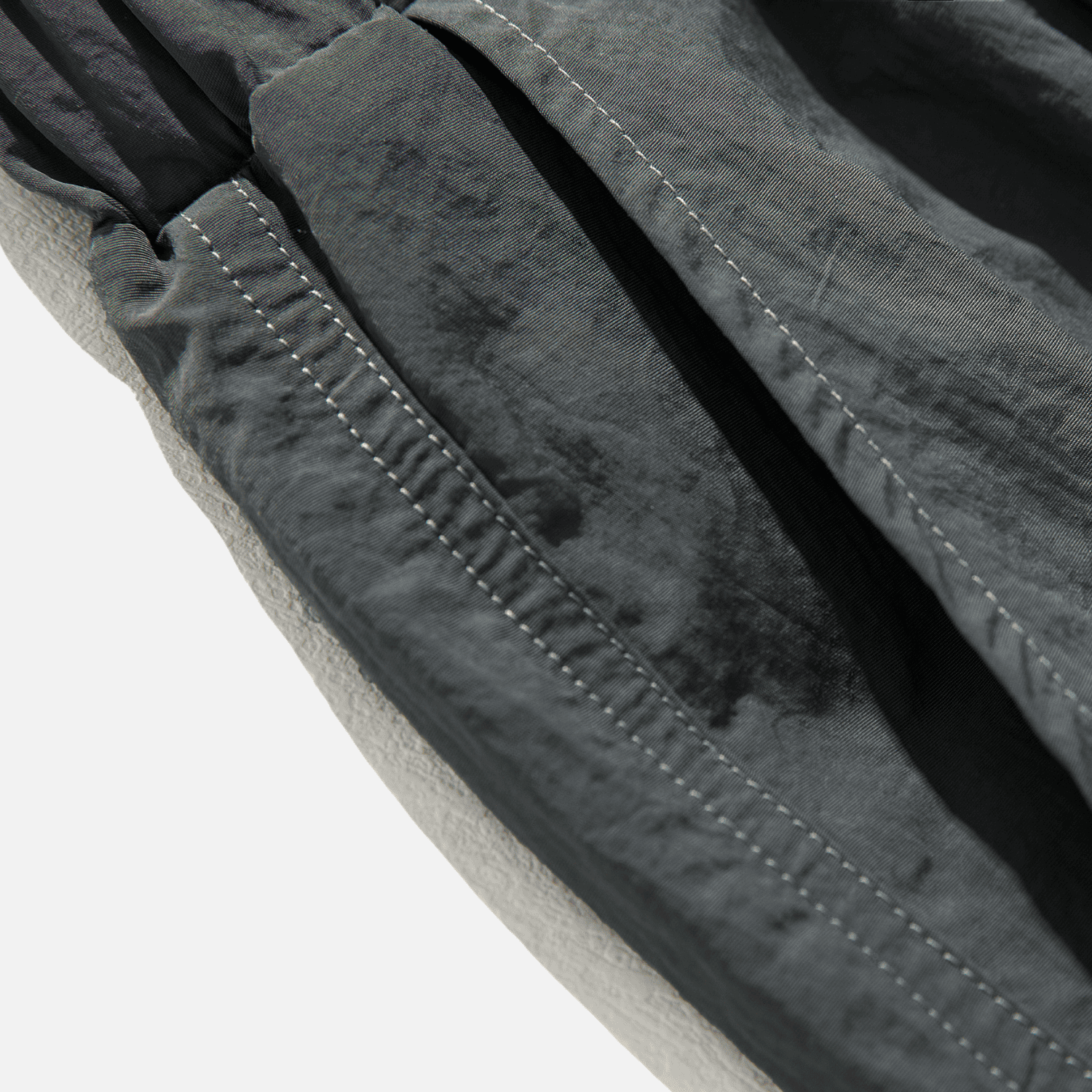 Pantalones Yamamoto con cinturón repelentes al agua