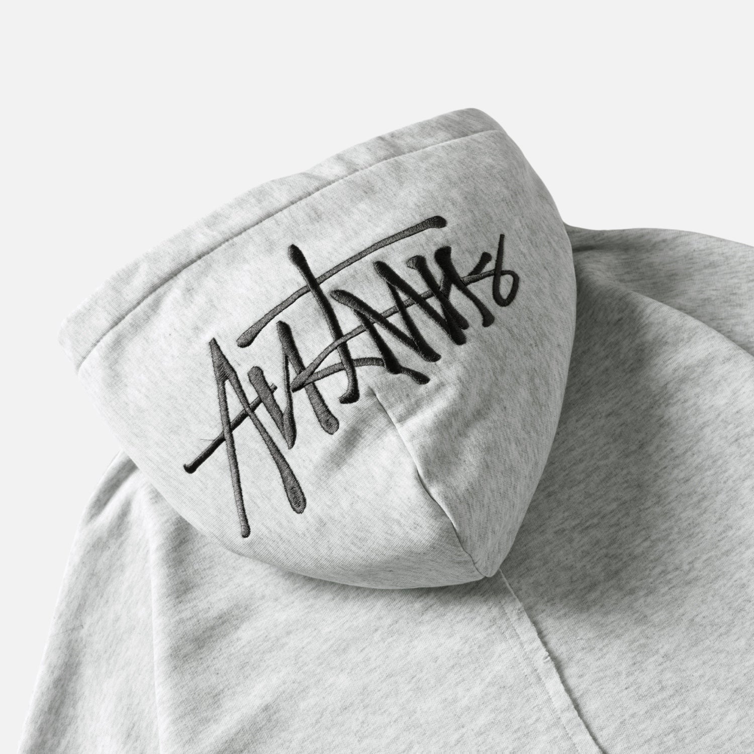 Sudadera con capucha bordada a mano