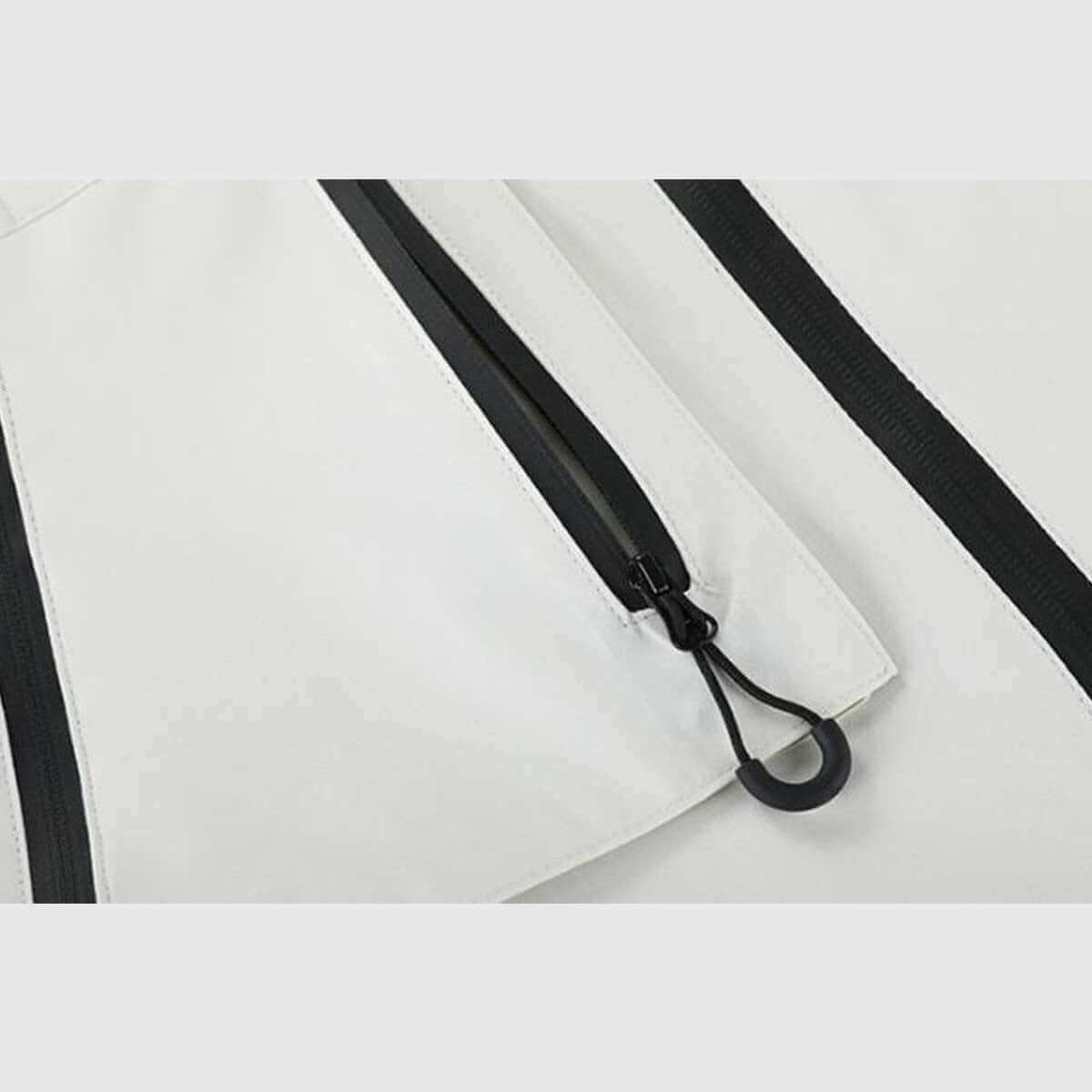 Chaqueta impermeable con capucha y uso general