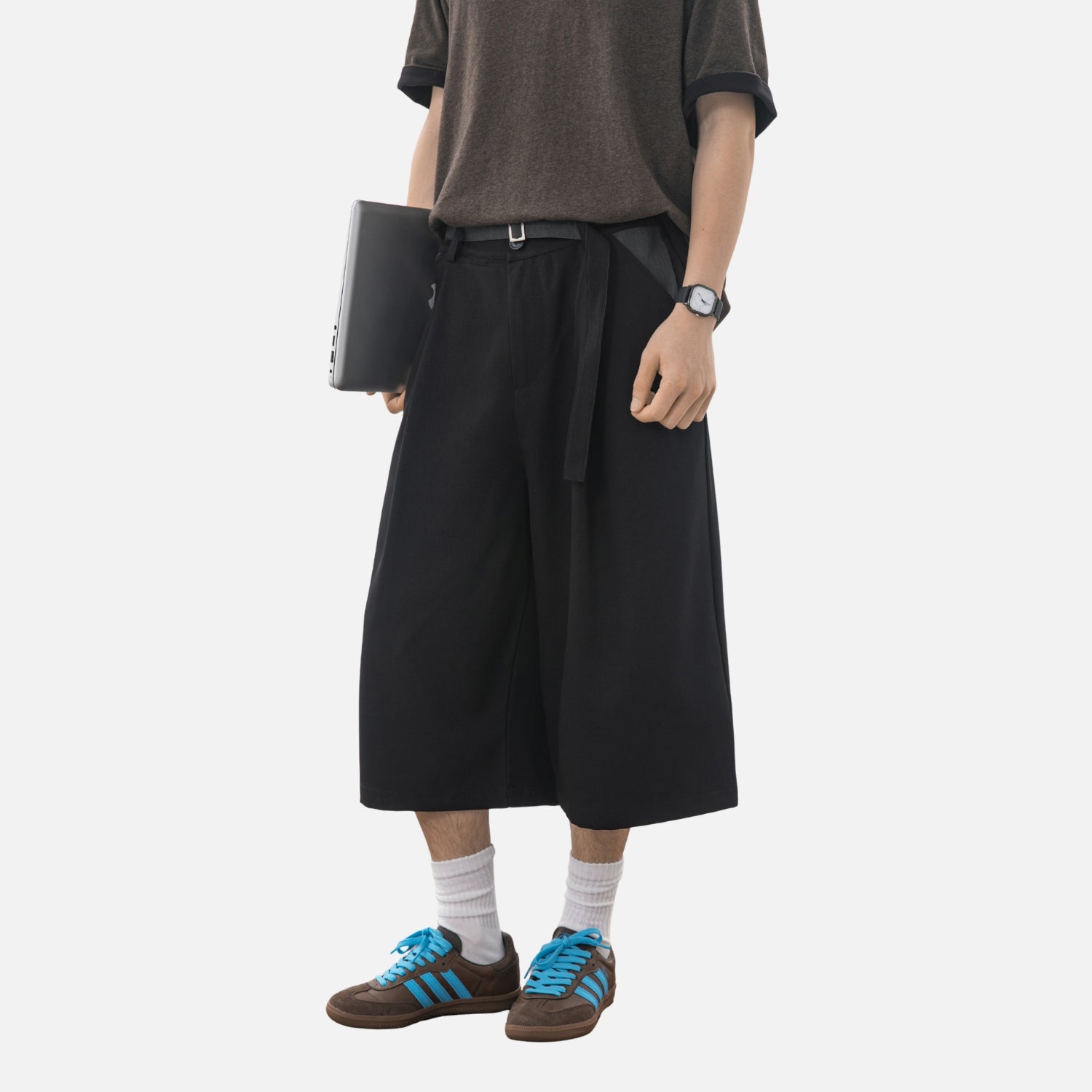 Clean-Fit Tailored Shorts