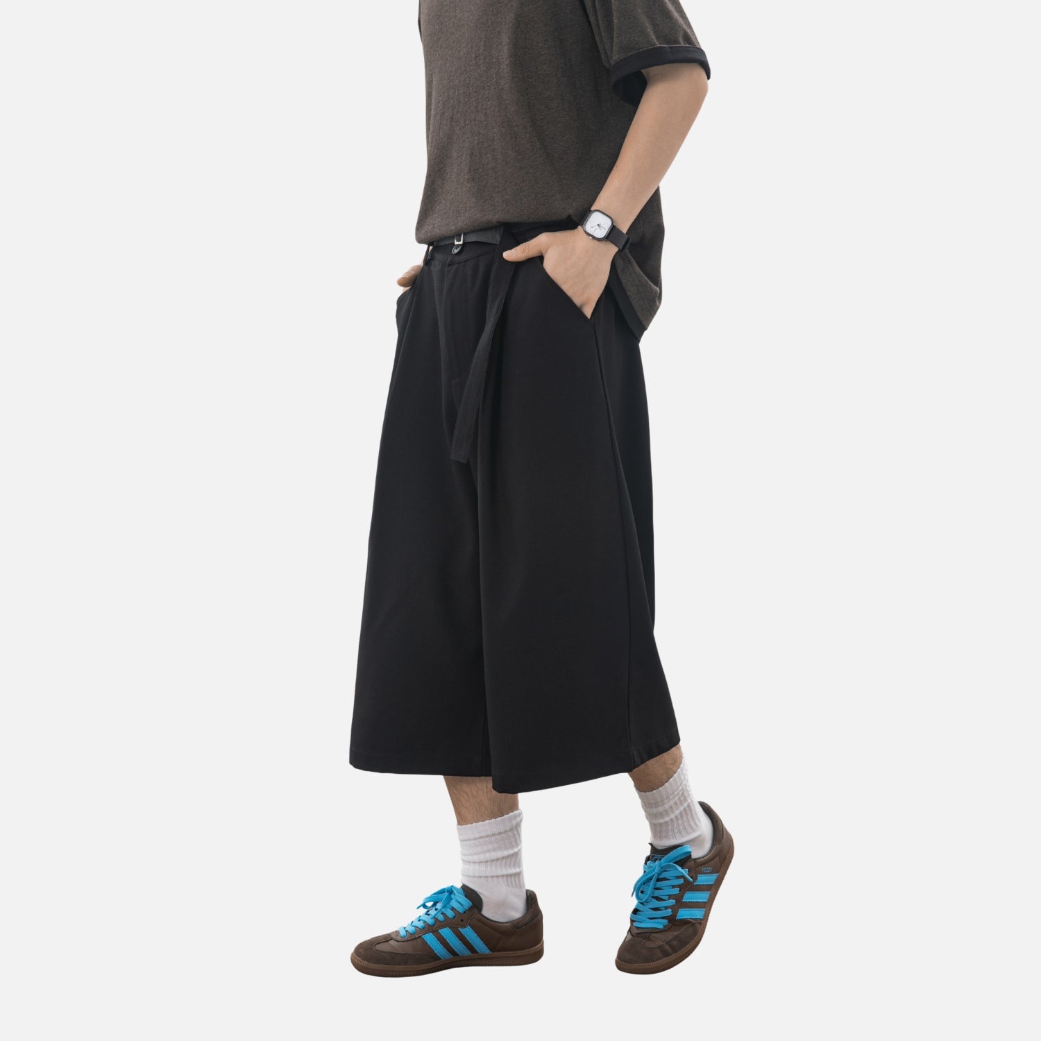 Clean-Fit Tailored Shorts