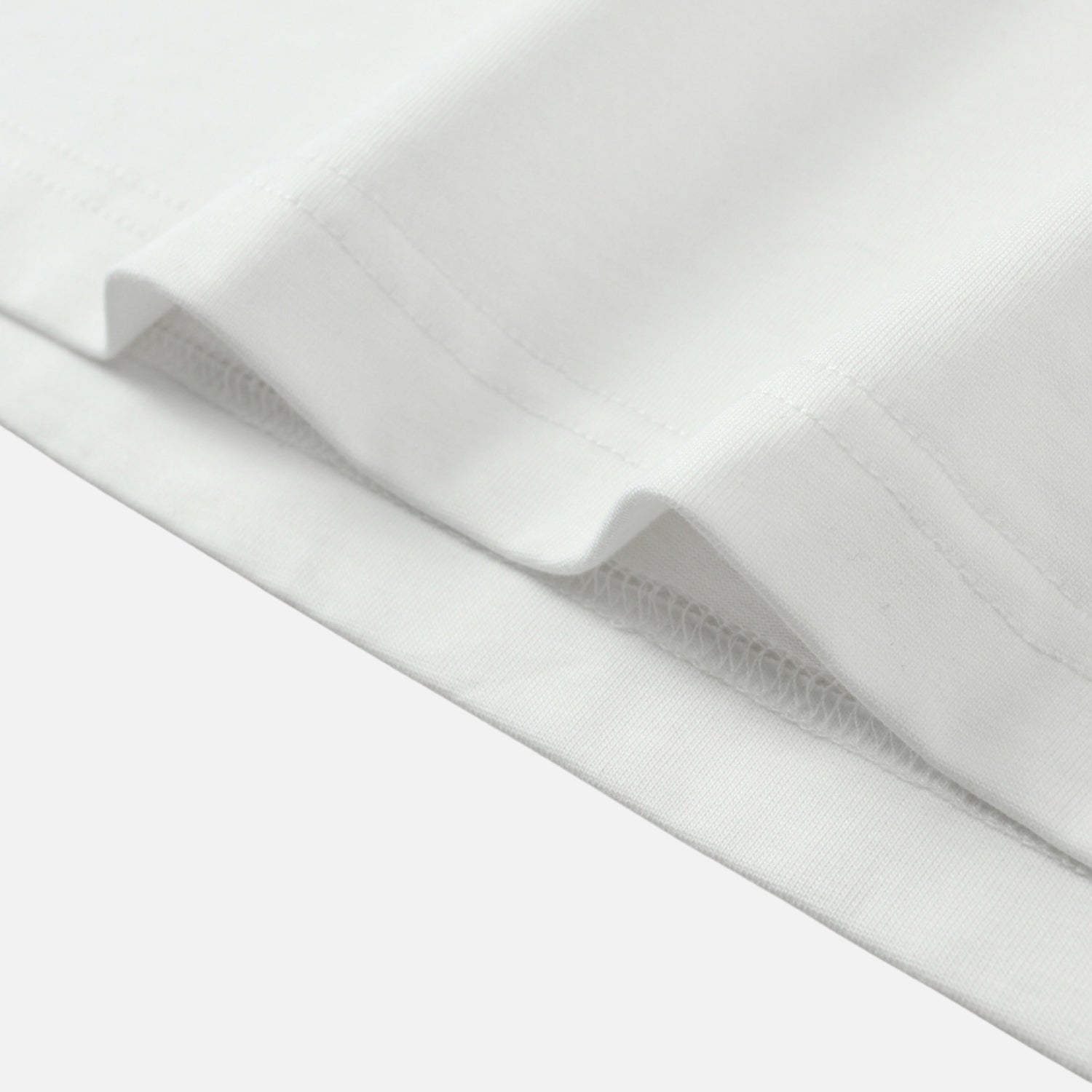 Color-Embroidered Short Sleeve Tee