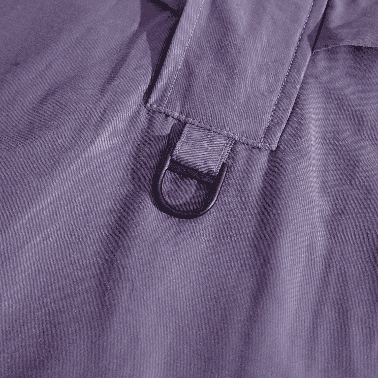 Abrigo táctico impermeable con textura y media cremallera