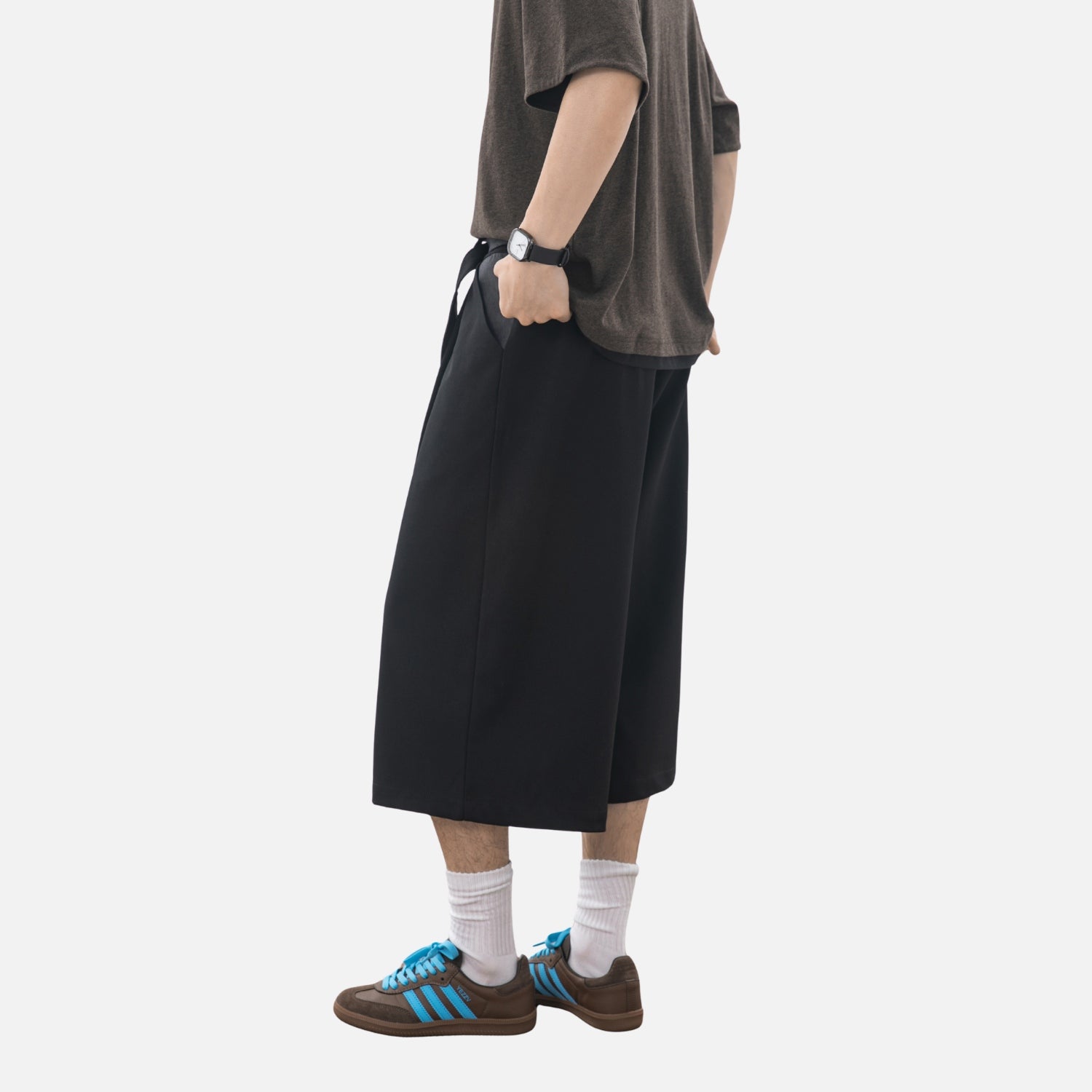 Clean-Fit Tailored Shorts