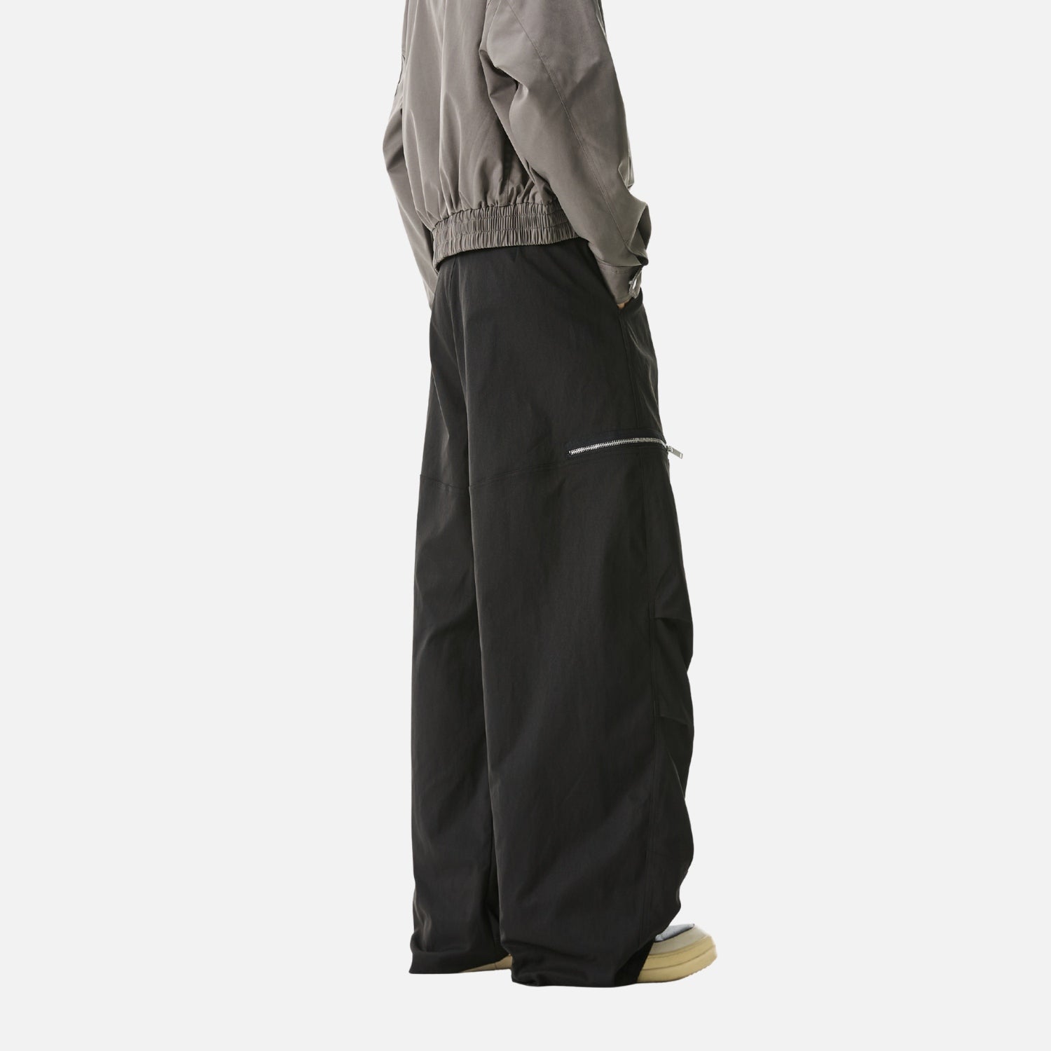Pleated Slant Cargo Baggy Pants