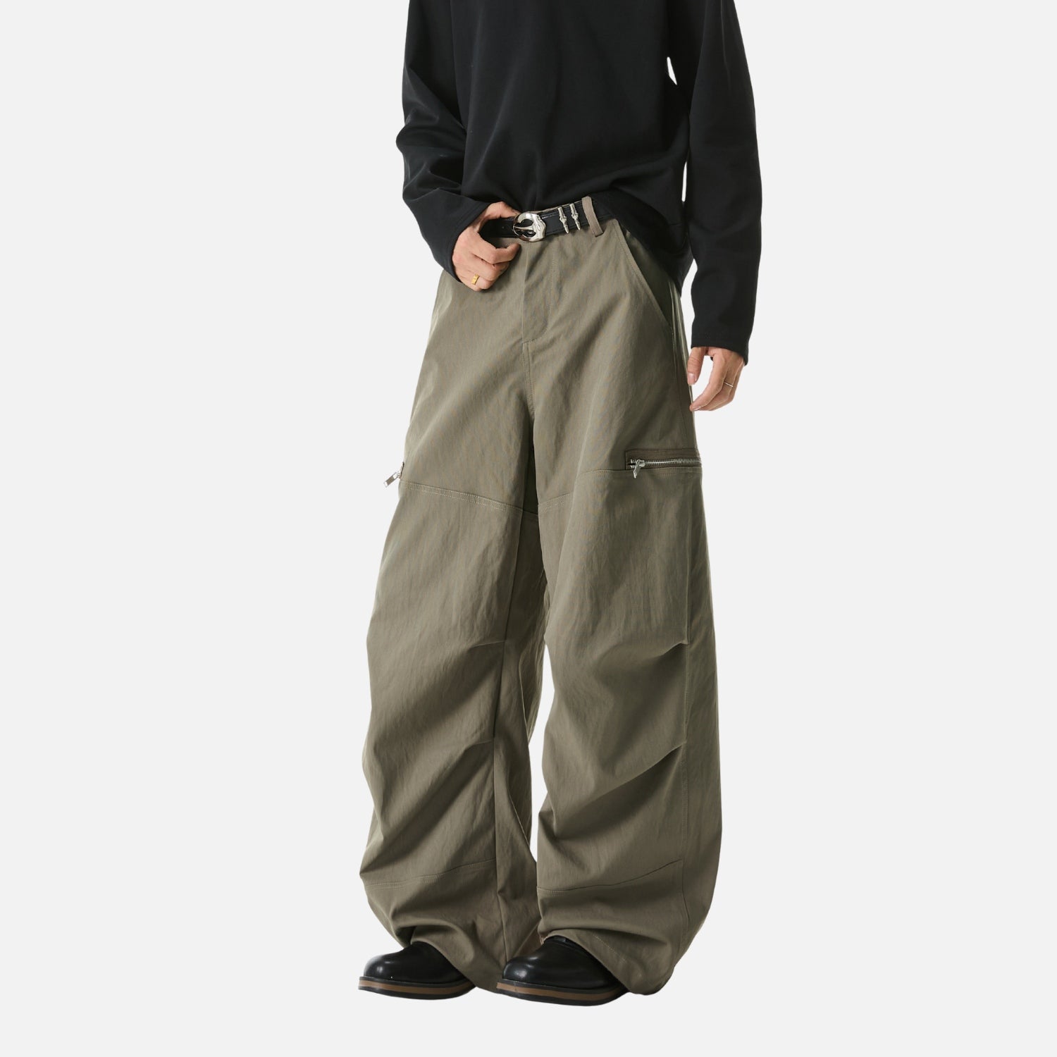 Pleated Slant Cargo Baggy Pants