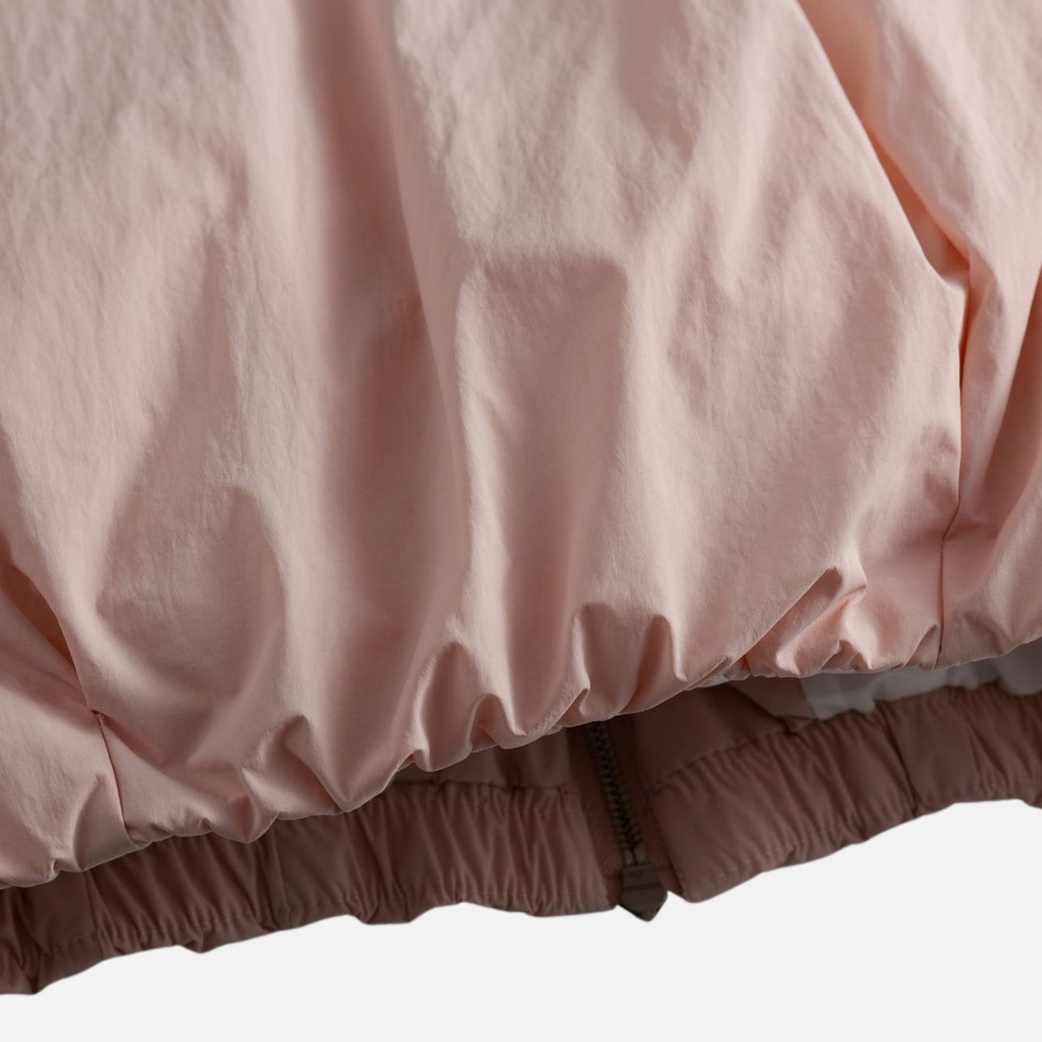 Minimalist Stand-Collar Puffer Jacket