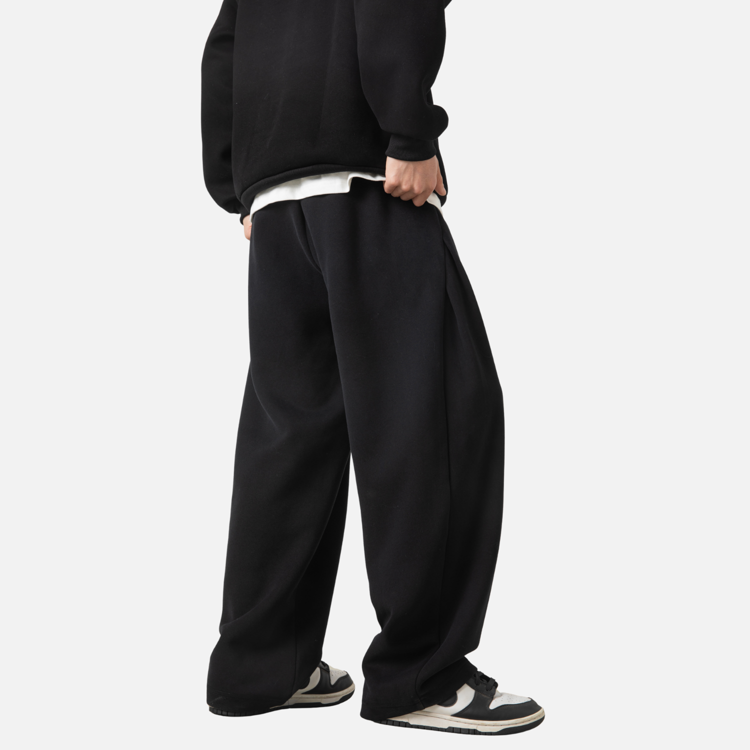 Pleated-Side Straight Baggy Pants