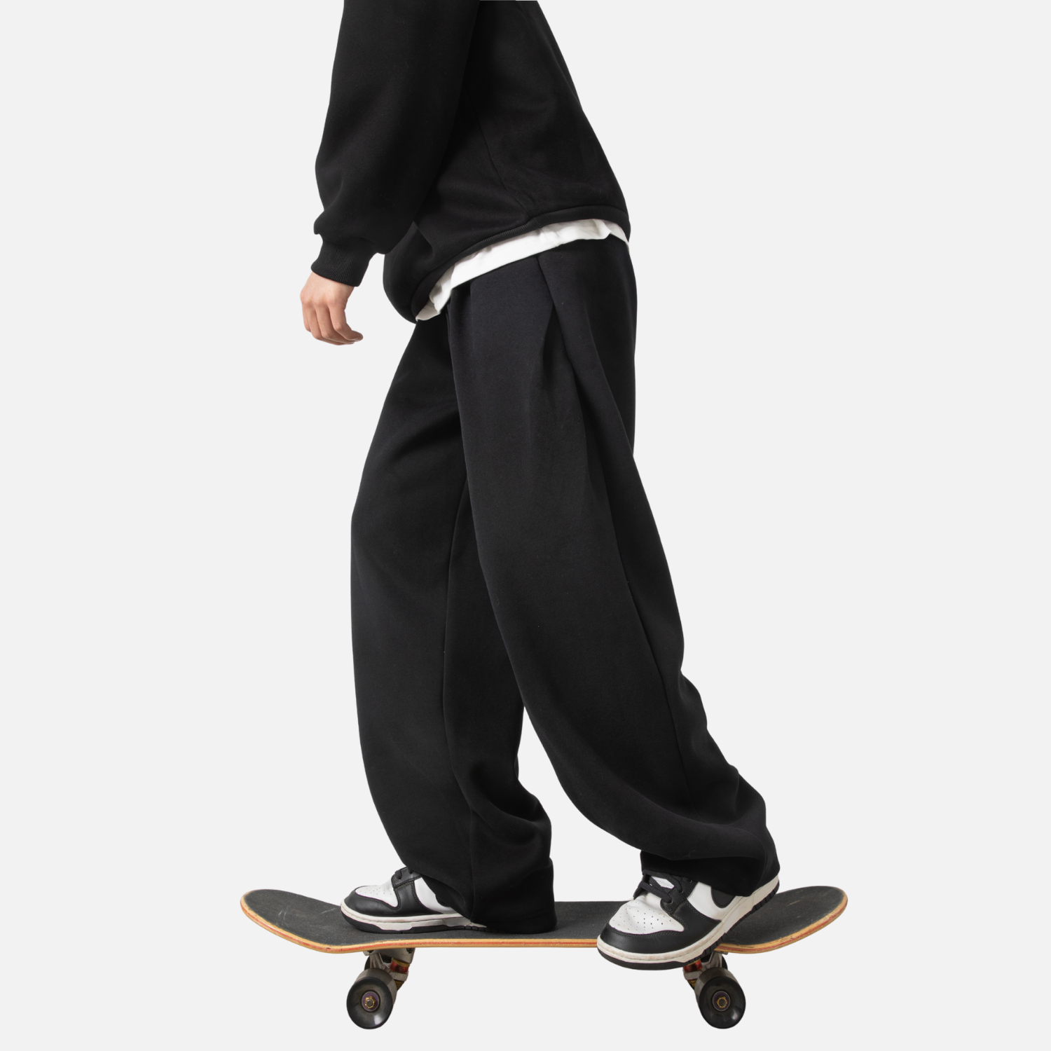 Pleated-Side Straight Baggy Pants