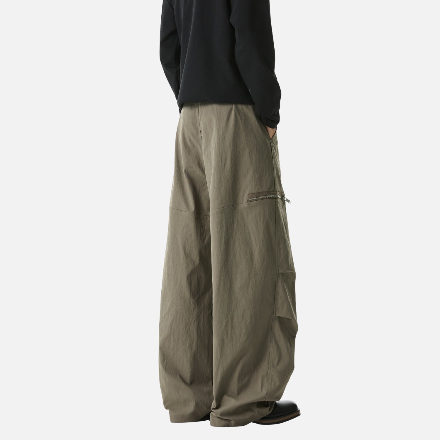 Pleated Slant Cargo Baggy Pants
