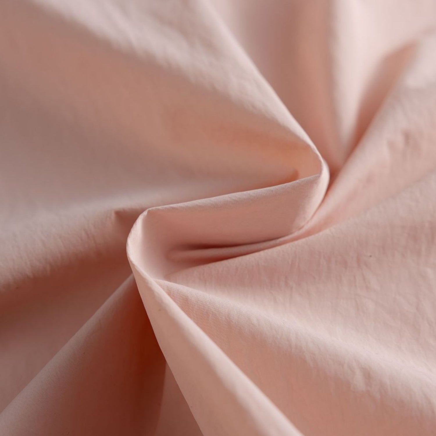 Minimalist Stand-Collar Puffer Jacket