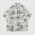 Camiseta con estampado completo de grafiti