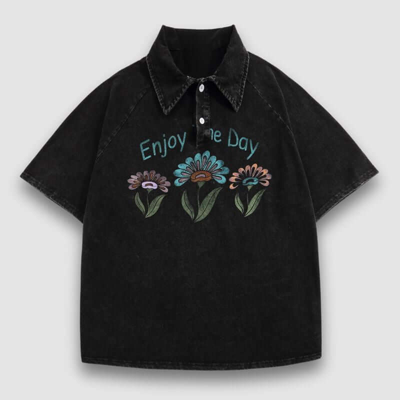 Camiseta con flores lavadas