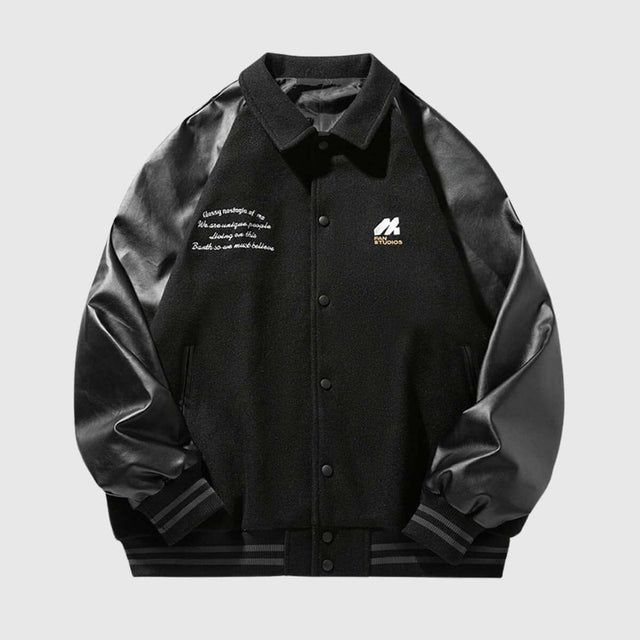 Chaqueta universitaria vintage de cuero sintético