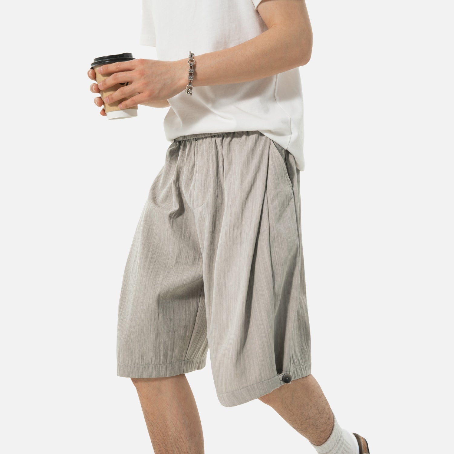 Pantalones cortos entallados plisados Clean-Fit