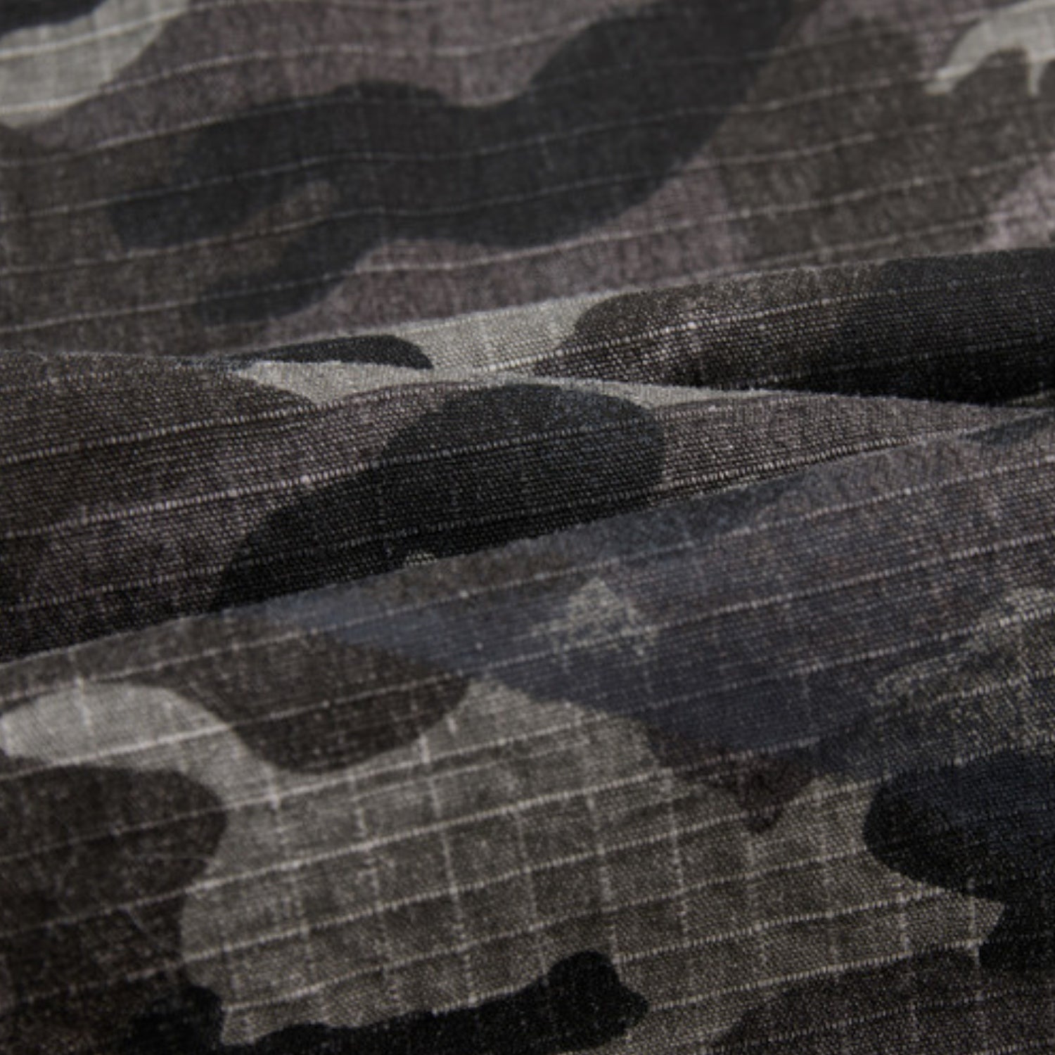 Pantalons camouflage à jambe large