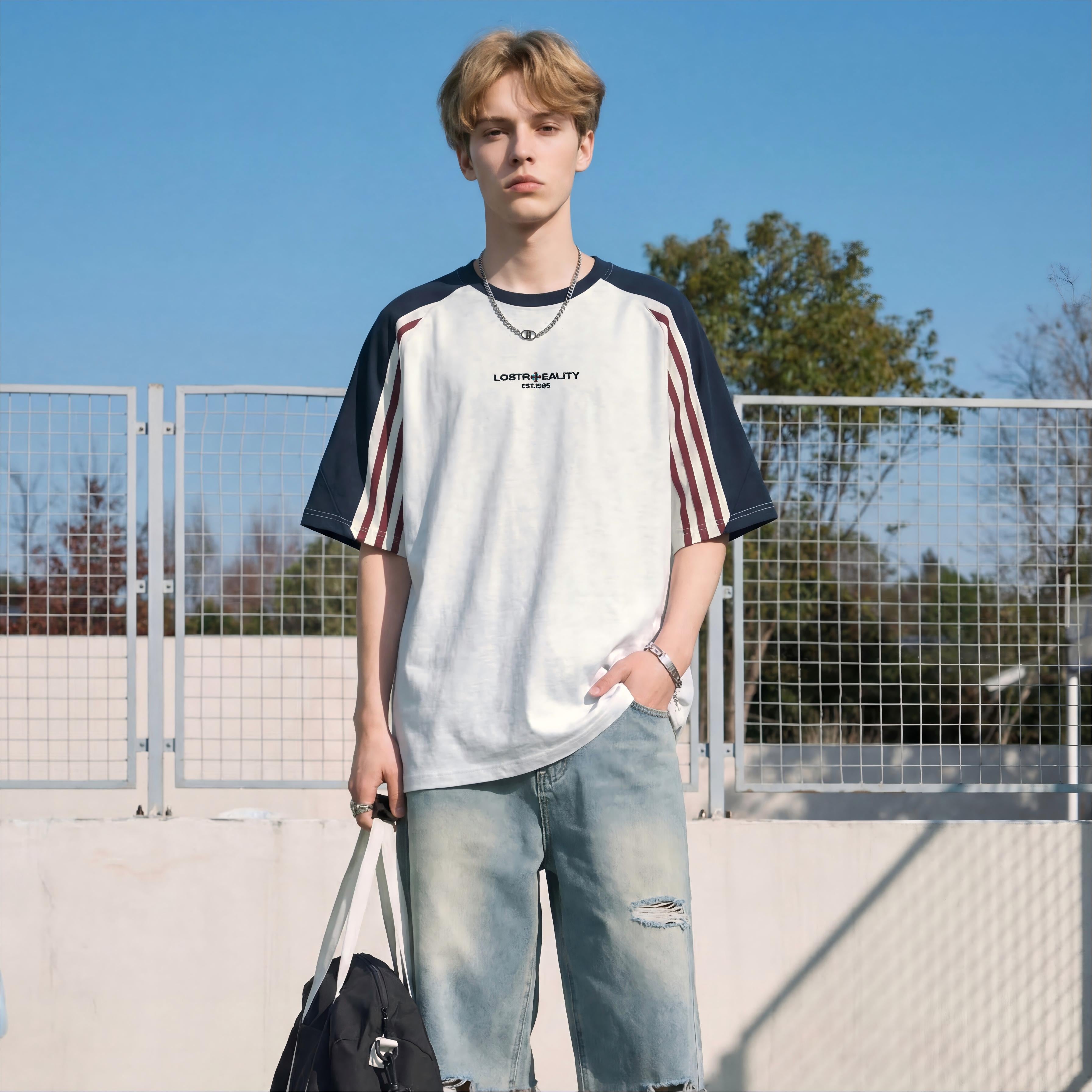 Vintage Raglan Graphic T-Shirt aus Baumwolle