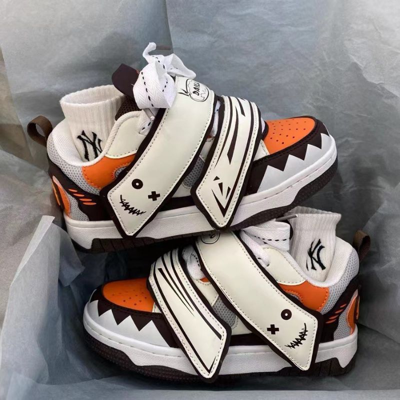 Ghost Face Sneakers mit dicker Sohle