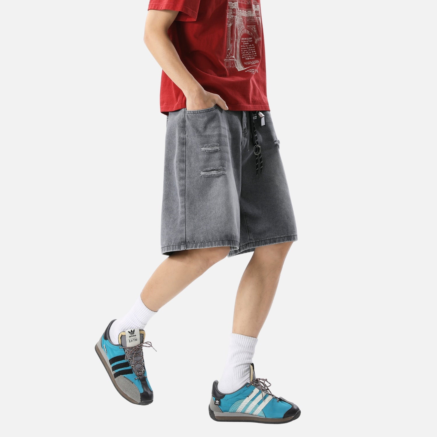 Shorts de mezclilla lavada y desgarrados