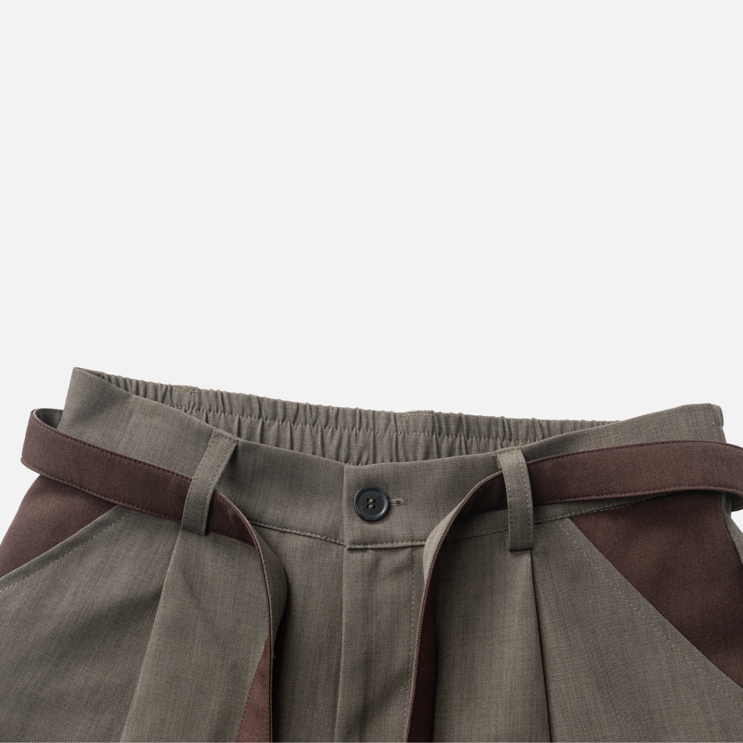 Clean-Fit Tailored Shorts