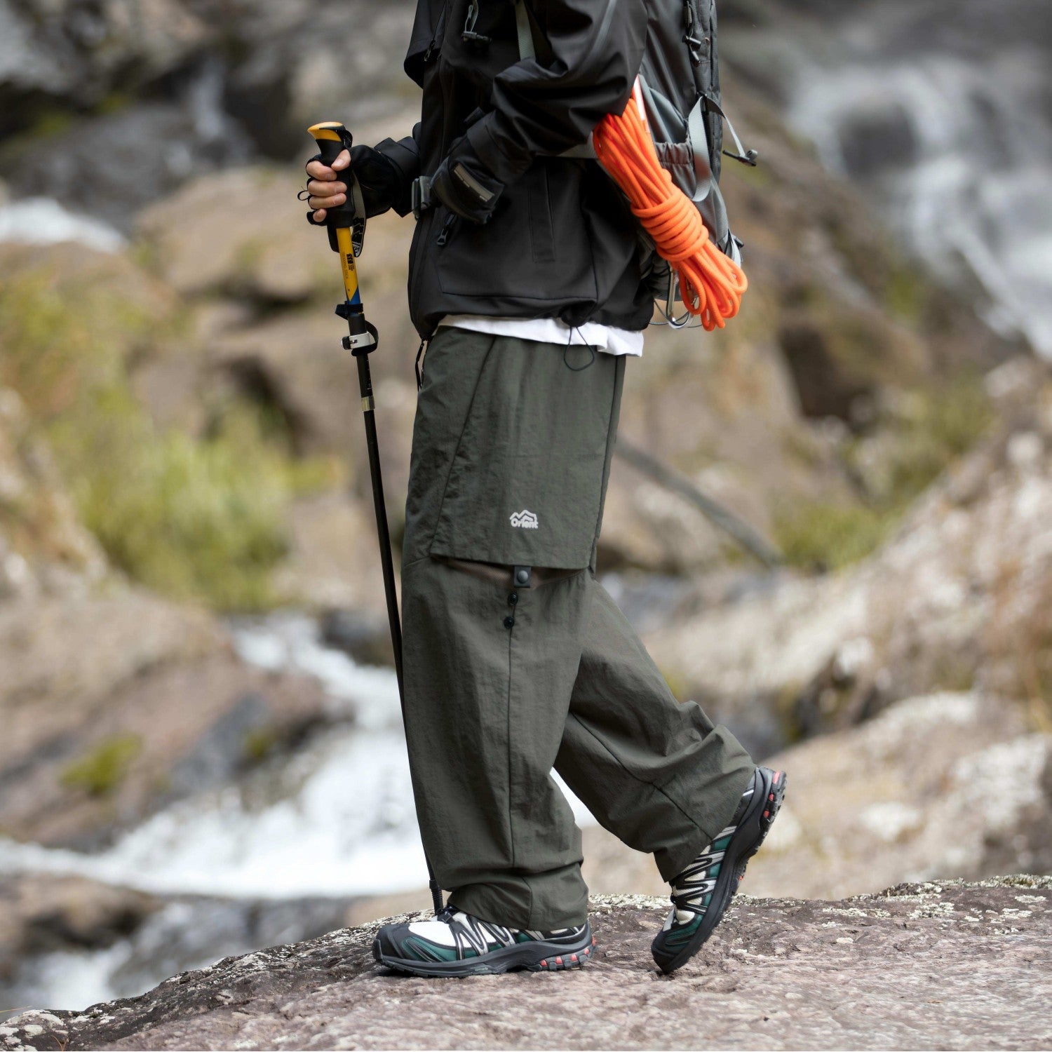 Verstellbare Cargohose aus Nylon
