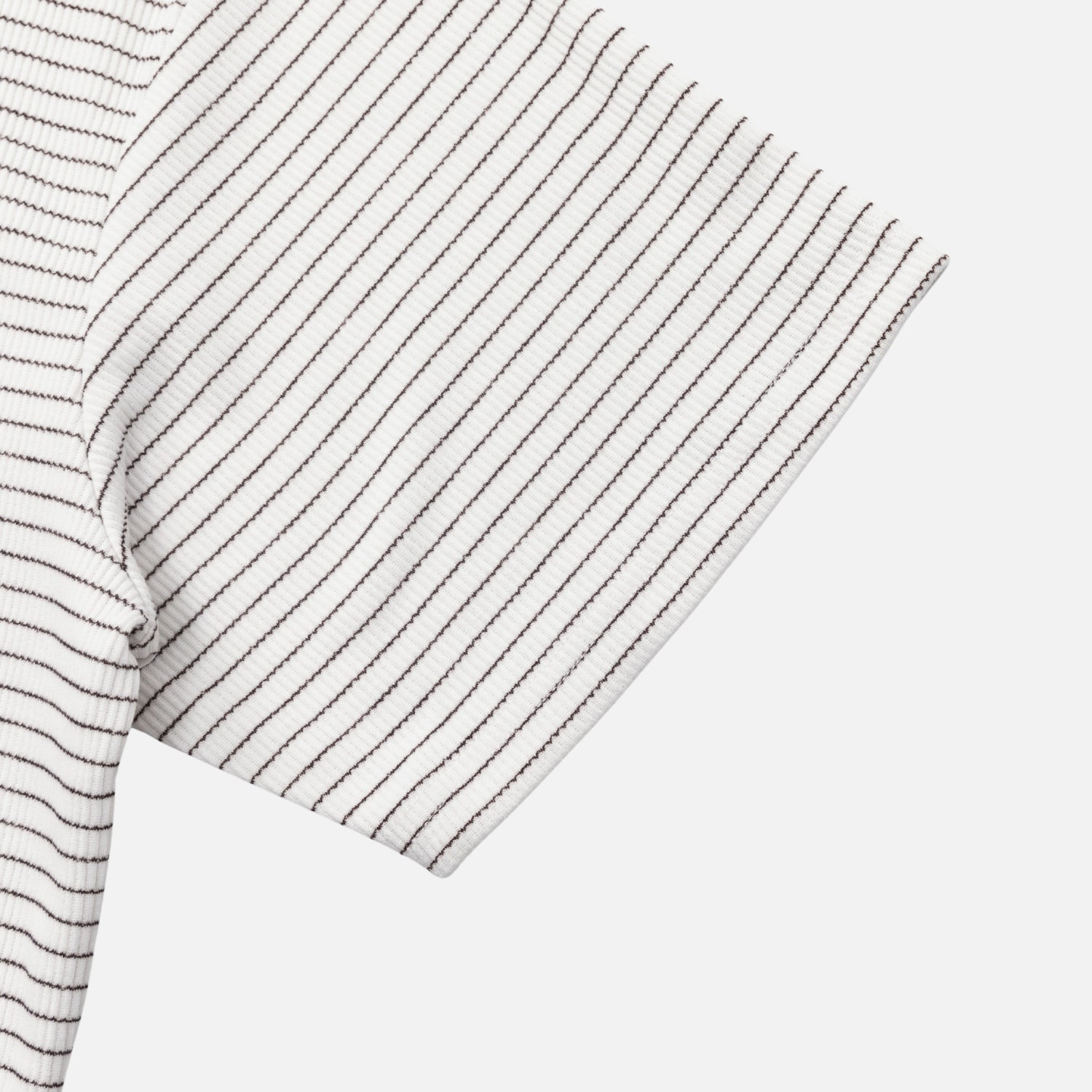 Minimalistisch gestreiftes Rundhalsshirt