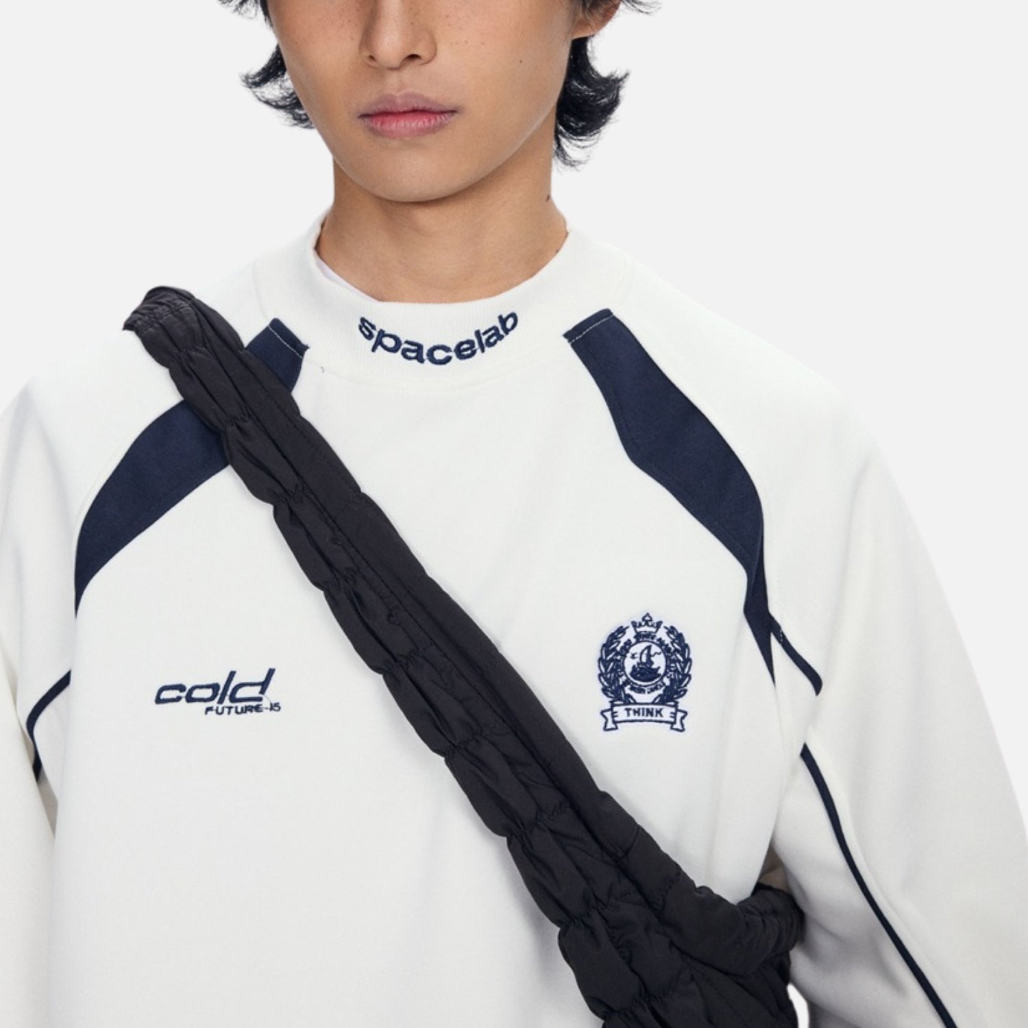 Sudadera japonesa de cuello redondo con bloques de color