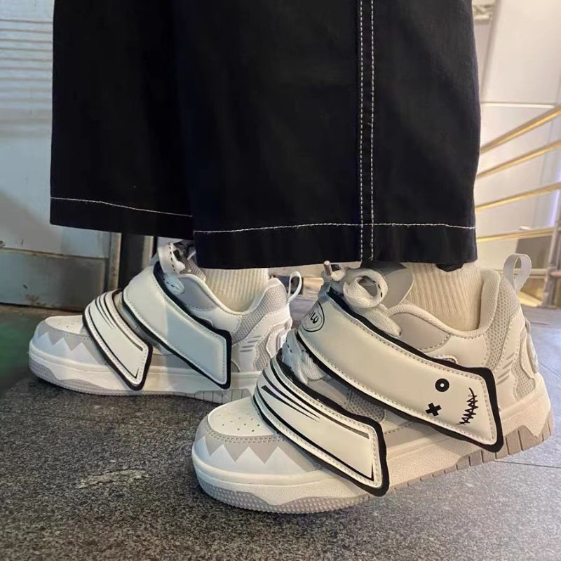 Ghost Face Sneakers mit dicker Sohle