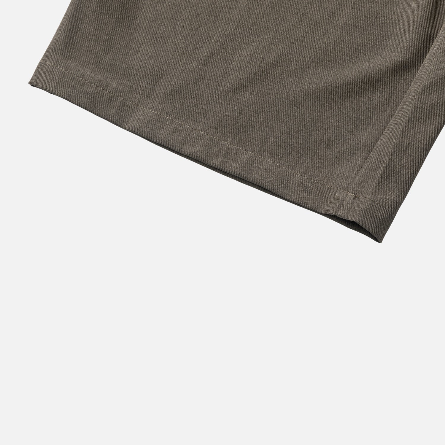 Clean-Fit Tailored Shorts