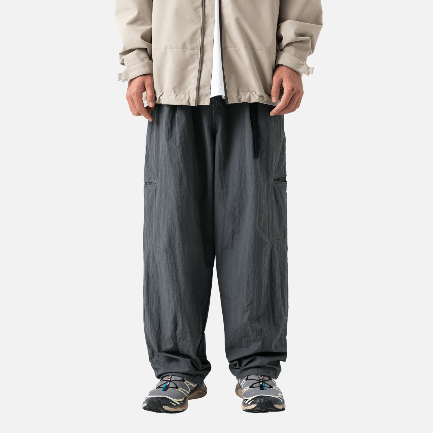 Pantalones Yamamoto con cinturón repelentes al agua