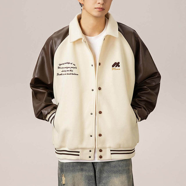Chaqueta universitaria vintage de cuero sintético