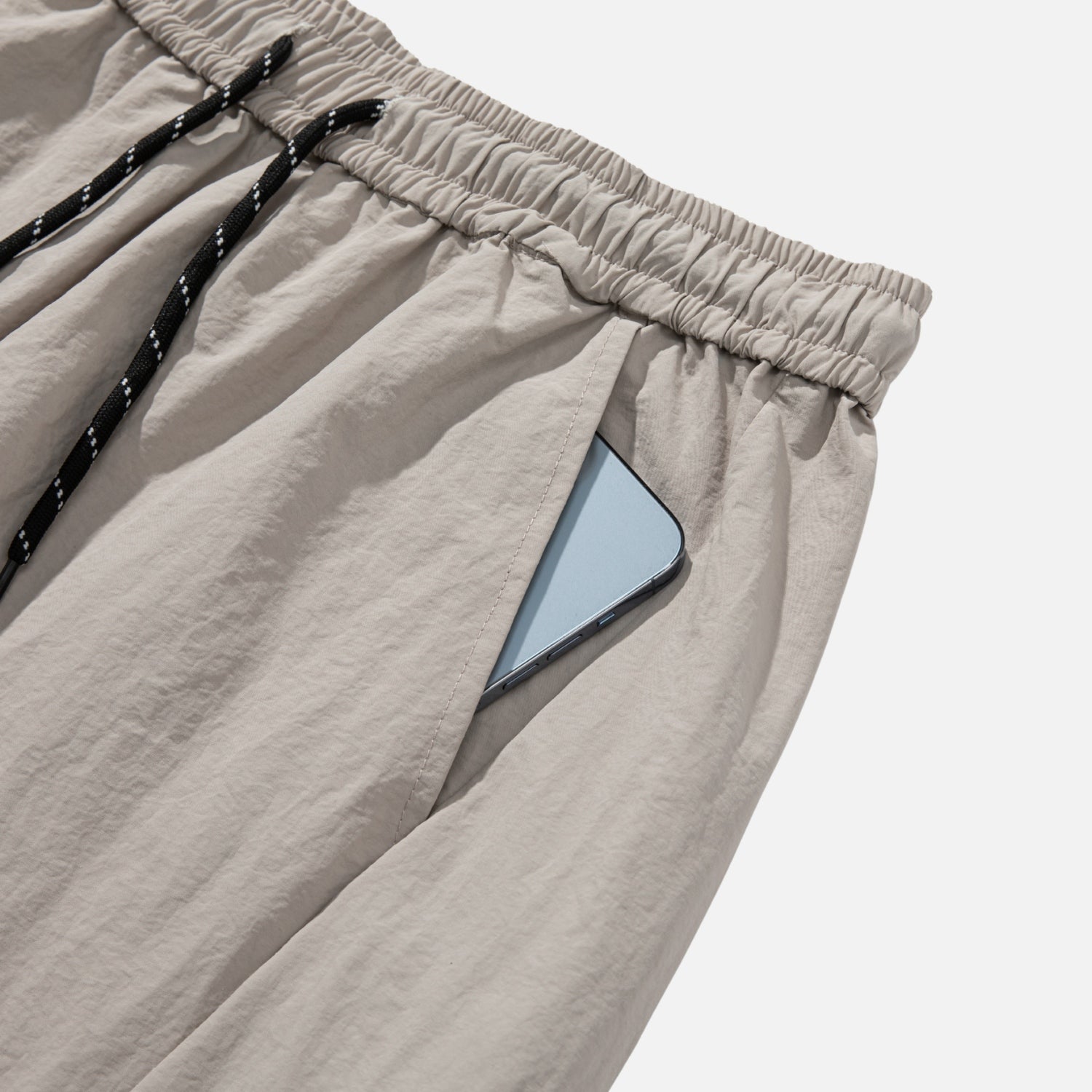 Verstellbare Cargohose aus Nylon