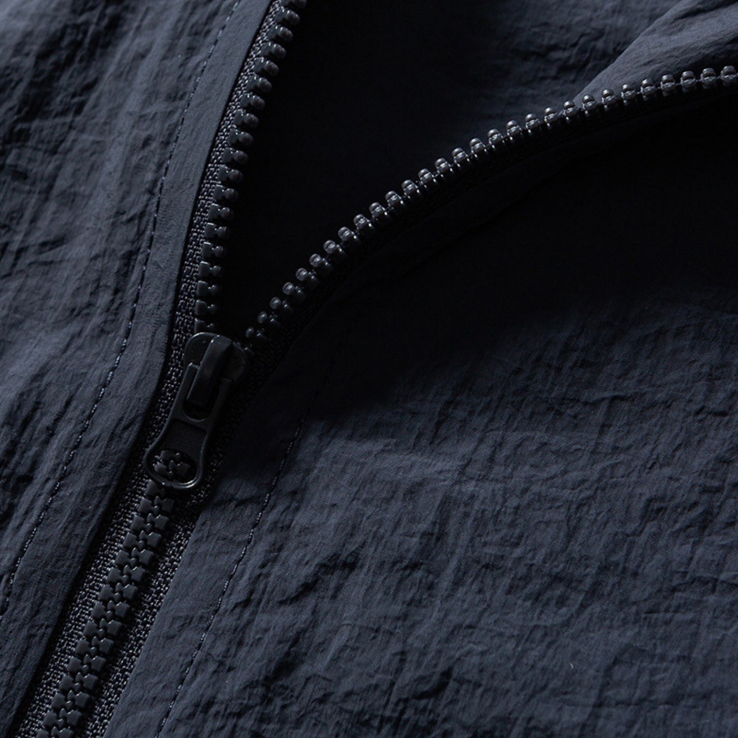 Mountain-style Hooded Jacket