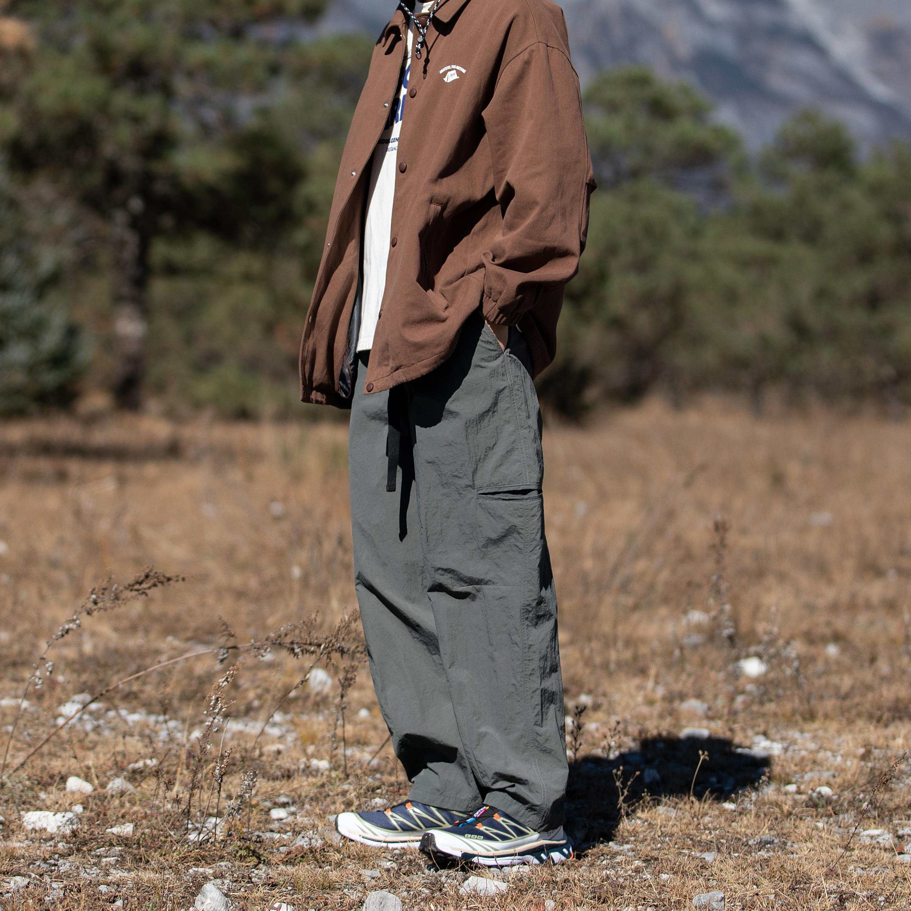 Pantalones Yamamoto con cinturón repelentes al agua