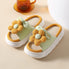 Lindas pantuflas de lino con decoración de flores