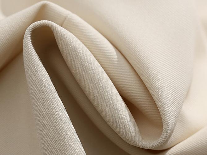 Lässiger Blazer mit aufgesetzten Taschen