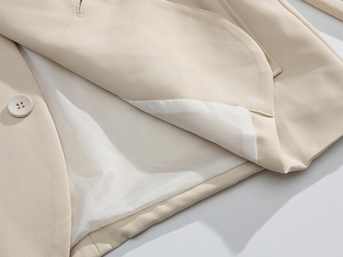 Lässiger Blazer mit aufgesetzten Taschen