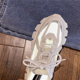 Atmungsaktive, leichte Turnschuhe aus Mesh-Patchwork